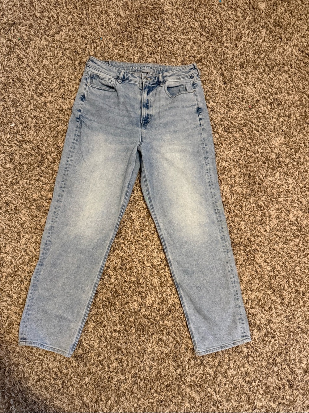 American Eagle Outfitters Light Blue Ankle Jeans - Picture 2 of 2